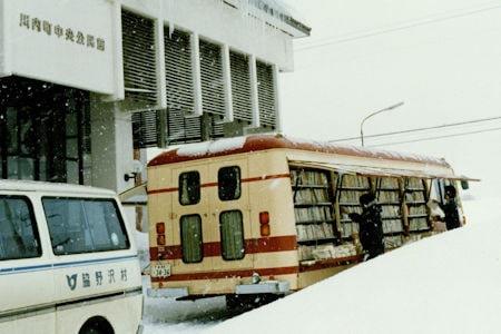 青森県立図書館はと号(四代目)